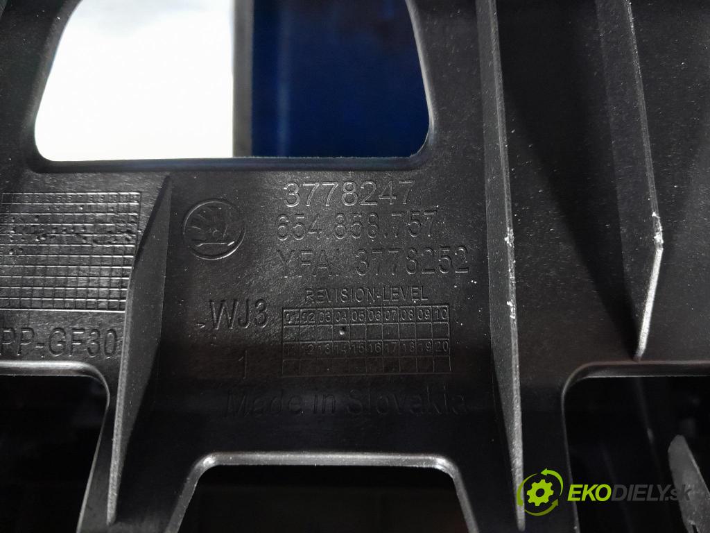 Skoda Kamiq 2022 kokpit,přistrojova deska