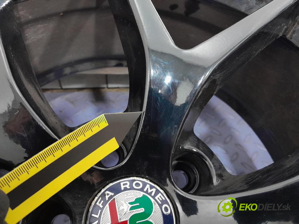 Alfa romeo Stelvio 2017 Ráfky Hlinikové: 156117310
