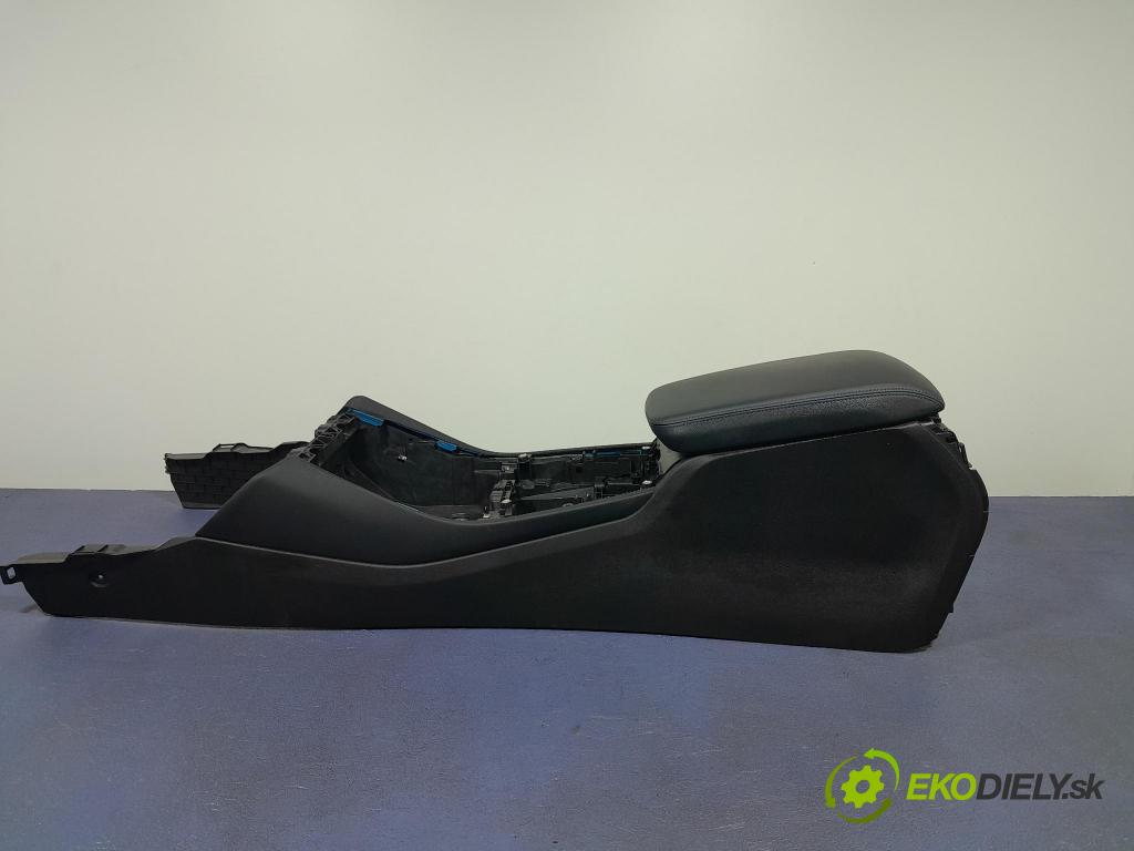 Bmw X3 2023 tunel Stredný: