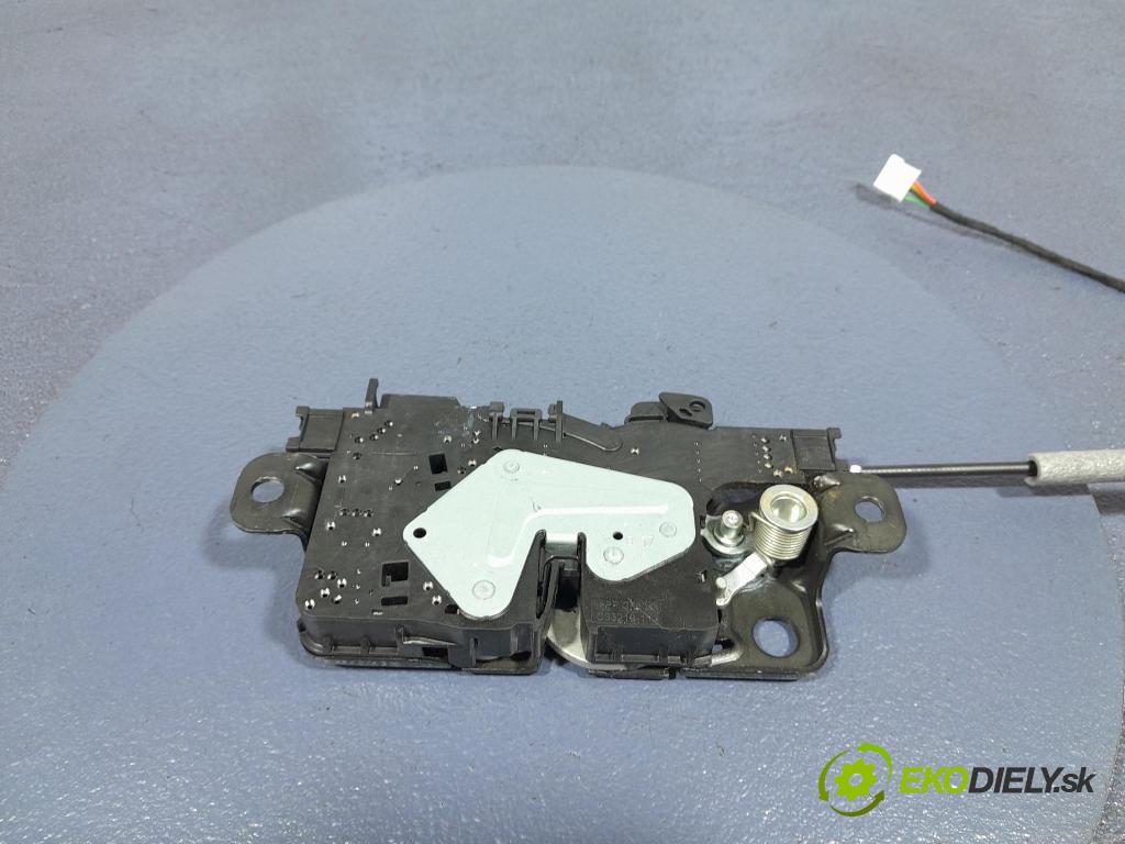 Bmw X3 2023 zámek Klapky: kufr 7357112