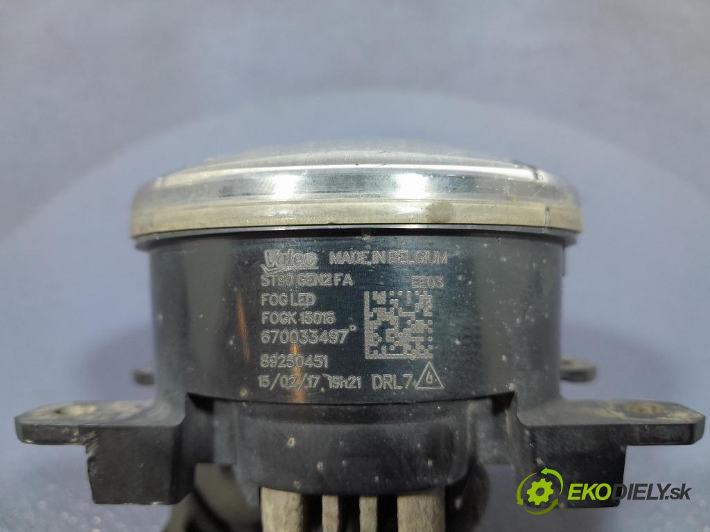 Alfa romeo Stelvio 2017 Halogen v pravo: 90092347