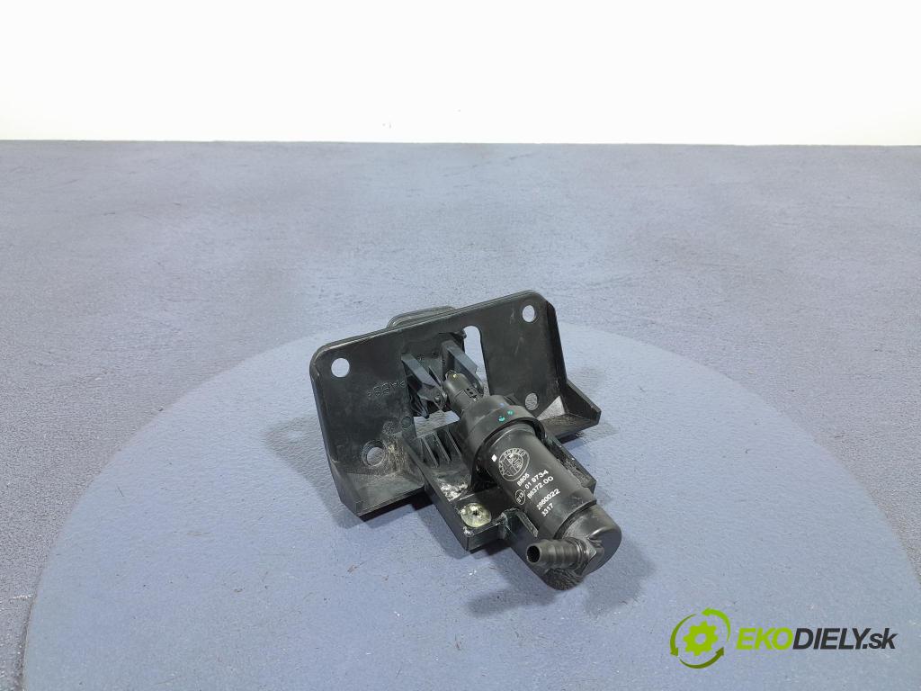 Alfa romeo Stelvio 2017 ostřikovač 2860022
