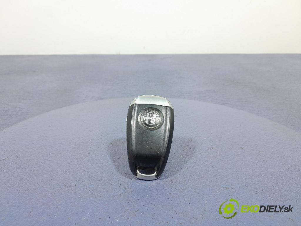 Alfa romeo Stelvio 2017 Spínač zapalování. 156140440