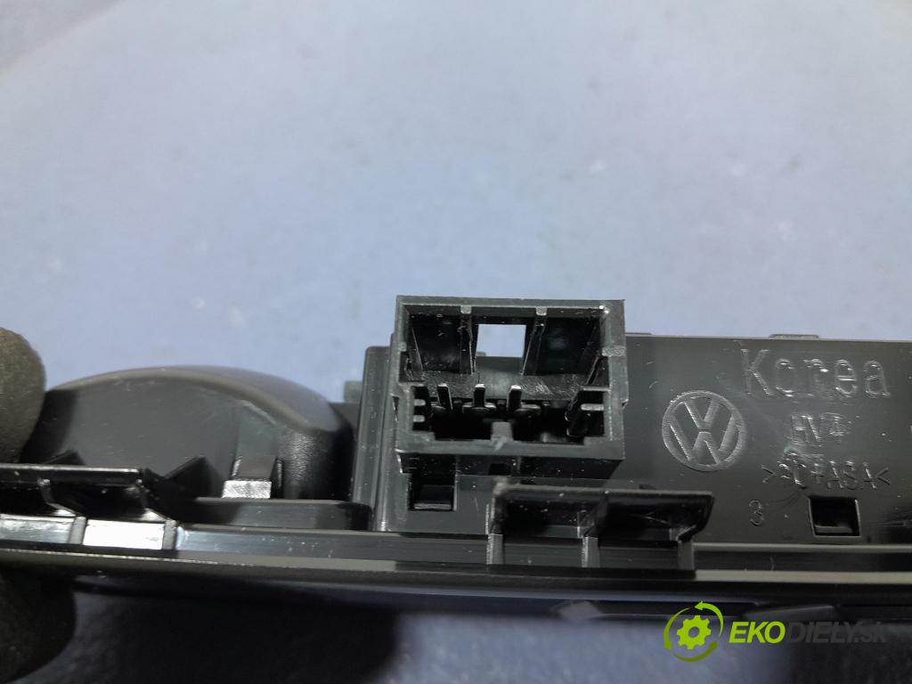 Skoda Kamiq 2022 Lampy Uvnitř 654947290A