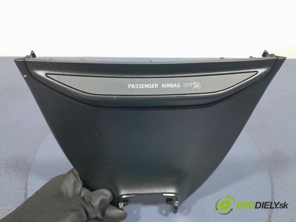 Skoda Kamiq 2022 kryt Plast: Interiéry: 657868437A