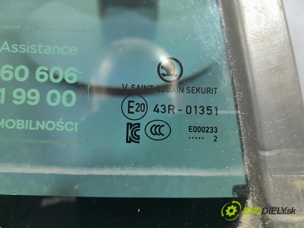 Skoda Kamiq 2022 sklo dvere zad Prava: 