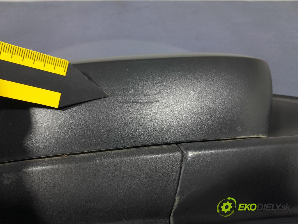 Skoda Rapid 2016 zrkadlo pravé