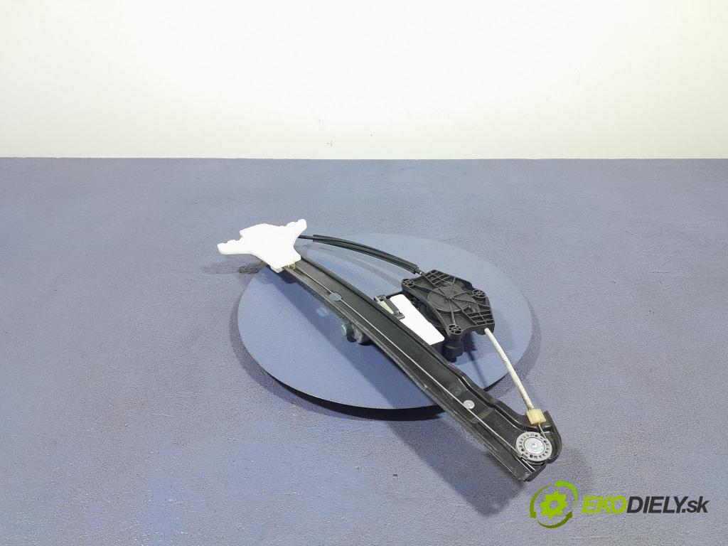 Skoda Kamiq 2022 mechanismus stahování Sklenka: Zad: v pravo: 5Q0959408D