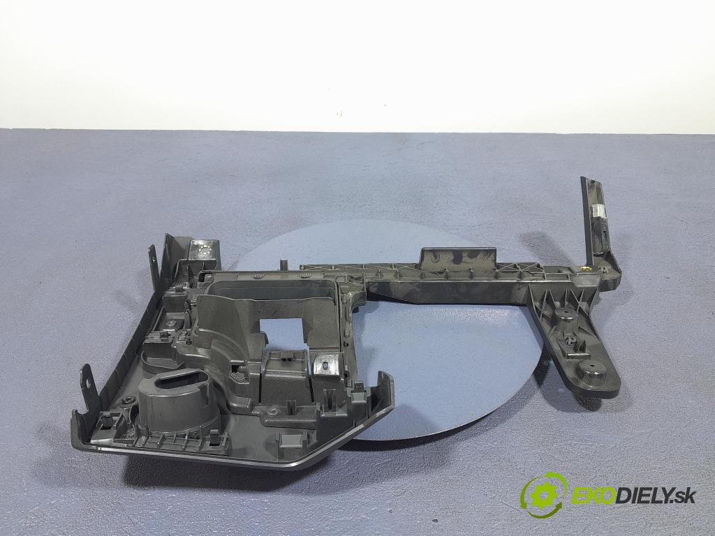 Skoda Kamiq 2022 kryt Plast: Interiéry: 655857920A