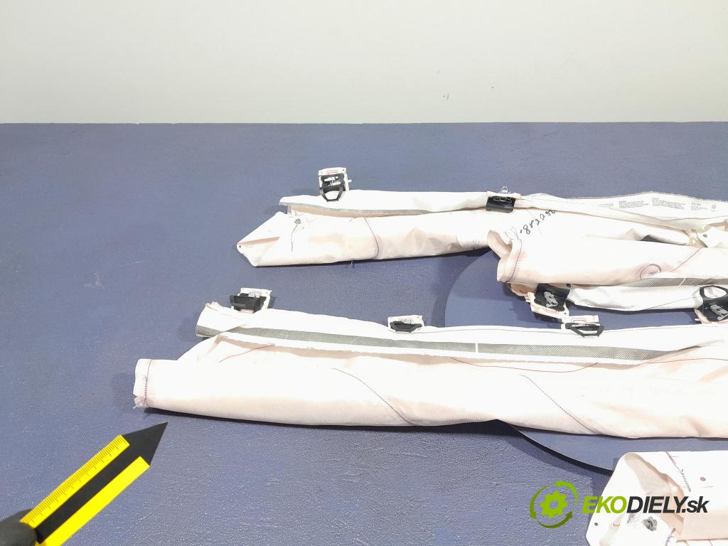 Skoda Kamiq 2022 Airbag: Záclona: x 657880742E