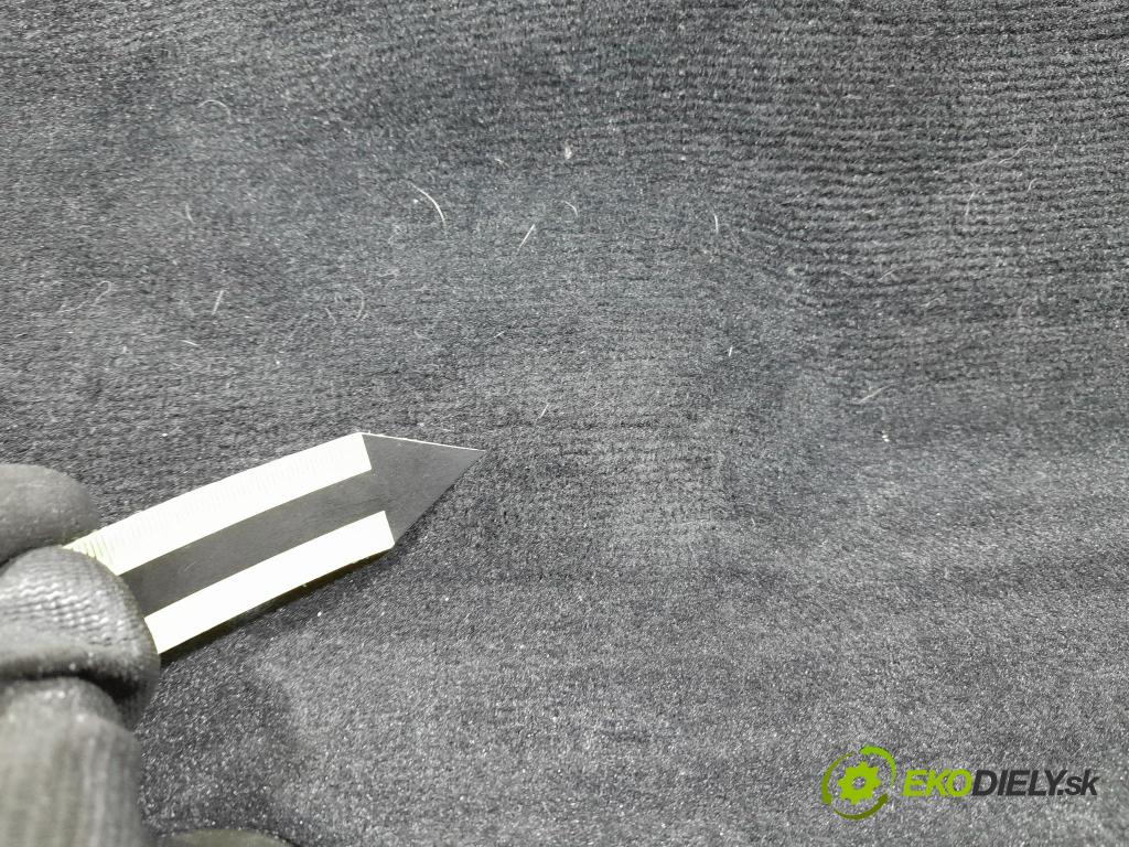 Alfa romeo Stelvio 2017 koberec do auta 01561262170