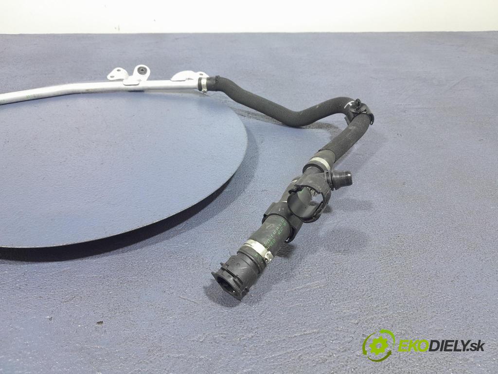 Bmw X3 2023 trubka Chladič: 8597286