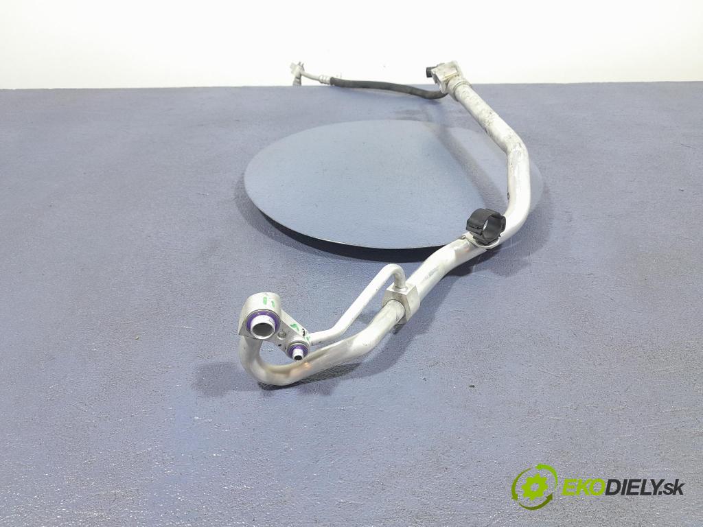 Bmw X3 2023 trubka Klimatizace: 9868407