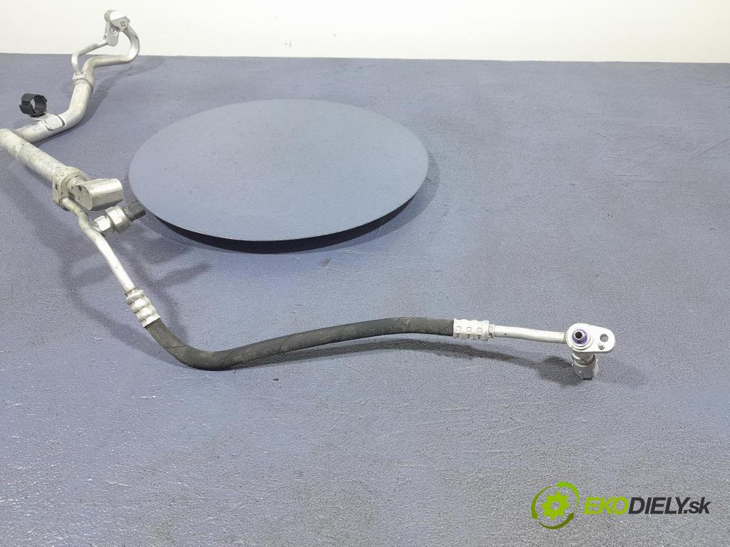 Bmw X3 2023 trubka Klimatizace: 9868407