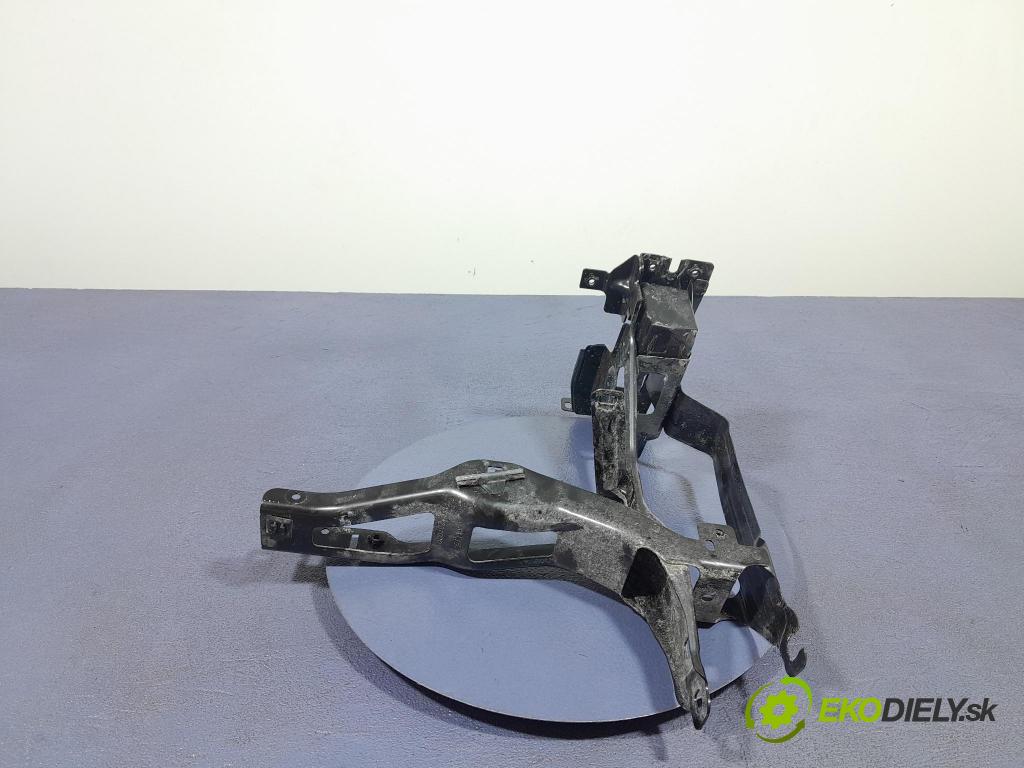 Bmw X3 2023 výstuha Predné: / pas predný 7400114