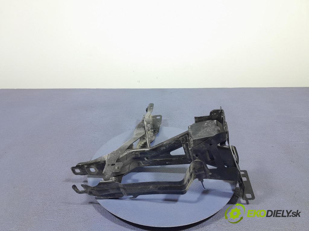 Bmw X3 2023 výstuha Predné: / pas predný 7400114