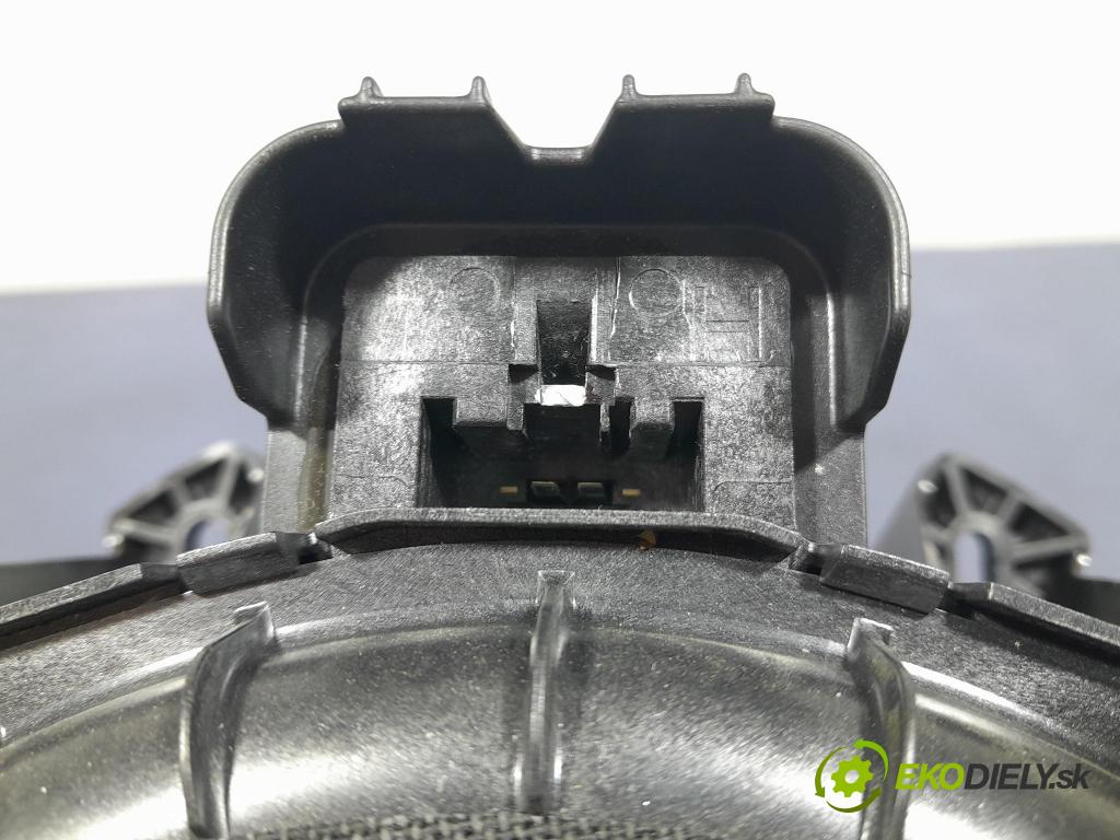 Bmw X3 2023 Reproduktor / Subwoofer: 6811926