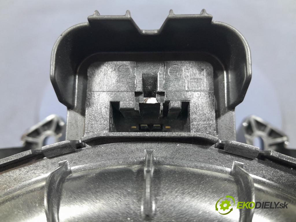 Bmw X3 2023 Reproduktor / Subwoofer: 6811926