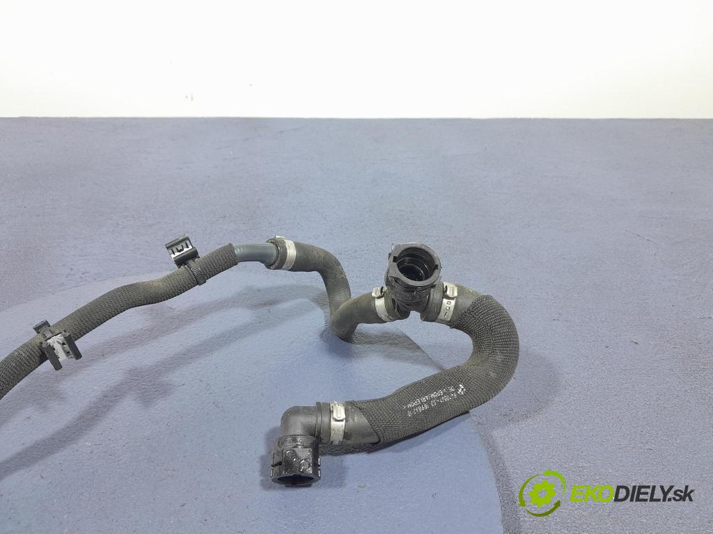 Bmw X3 2023 trubka Chladič: 8470041
