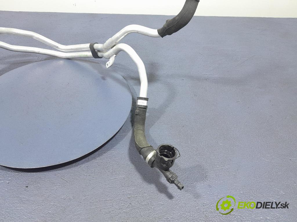 Bmw X3 2023 rúrka Chladič: 8596395