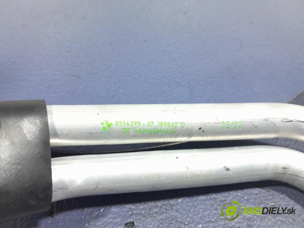 Bmw X3 2023 rúrka Chladič: 8596395