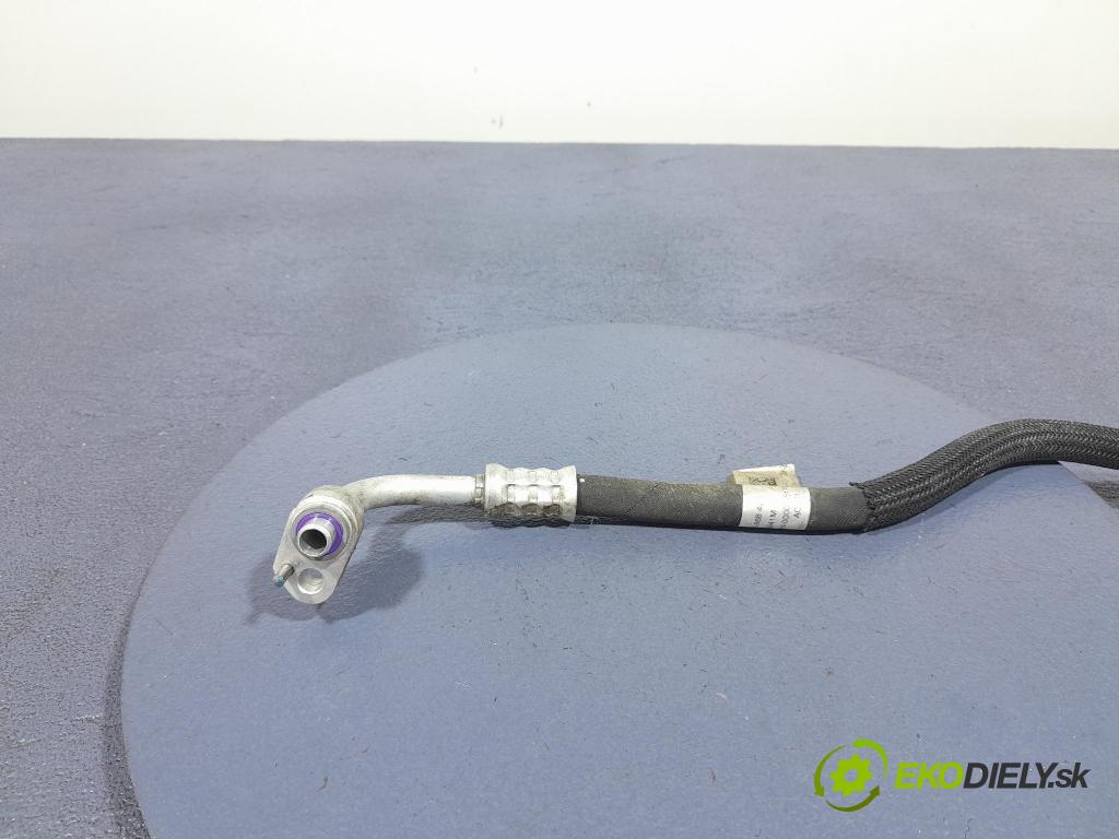 Bmw X3 2023 trubka Klimatizace: 9868423