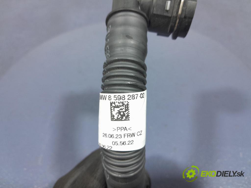 Bmw X3 2023 rúrka Chladič: 8598287