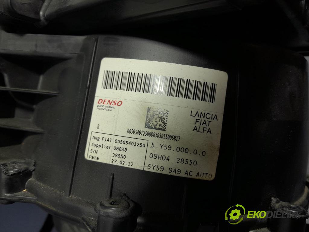 Alfa romeo Stelvio 2017 radiátor 00505401250