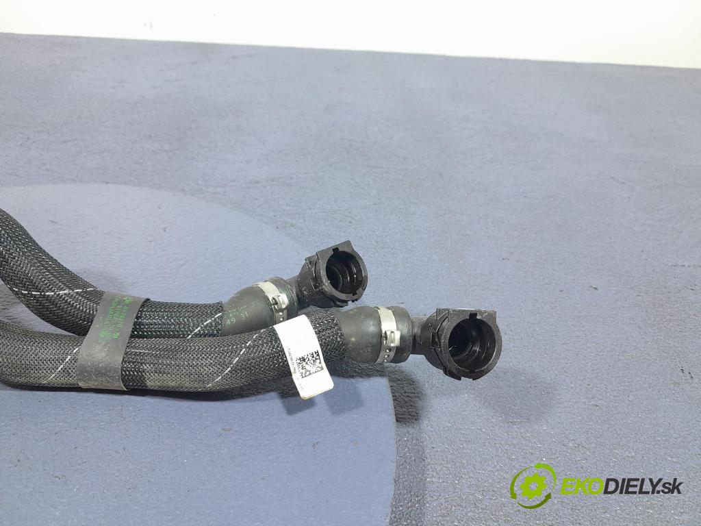 Bmw X3 2023 trubka Chladič: 8476120
