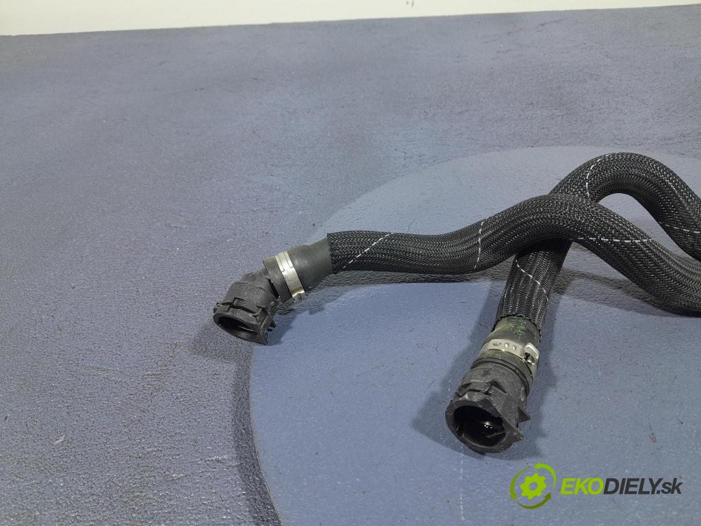 Bmw X3 2023 trubka Chladič: 8476120