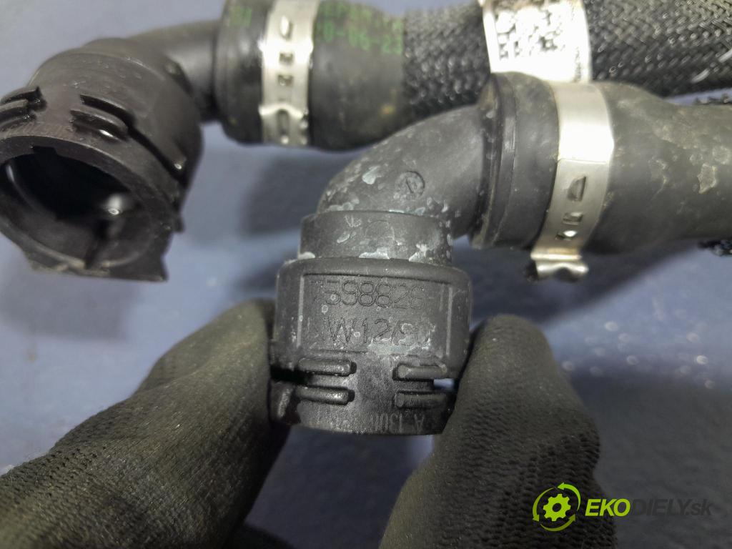 Bmw X3 2023 trubka Chladič: 8476120