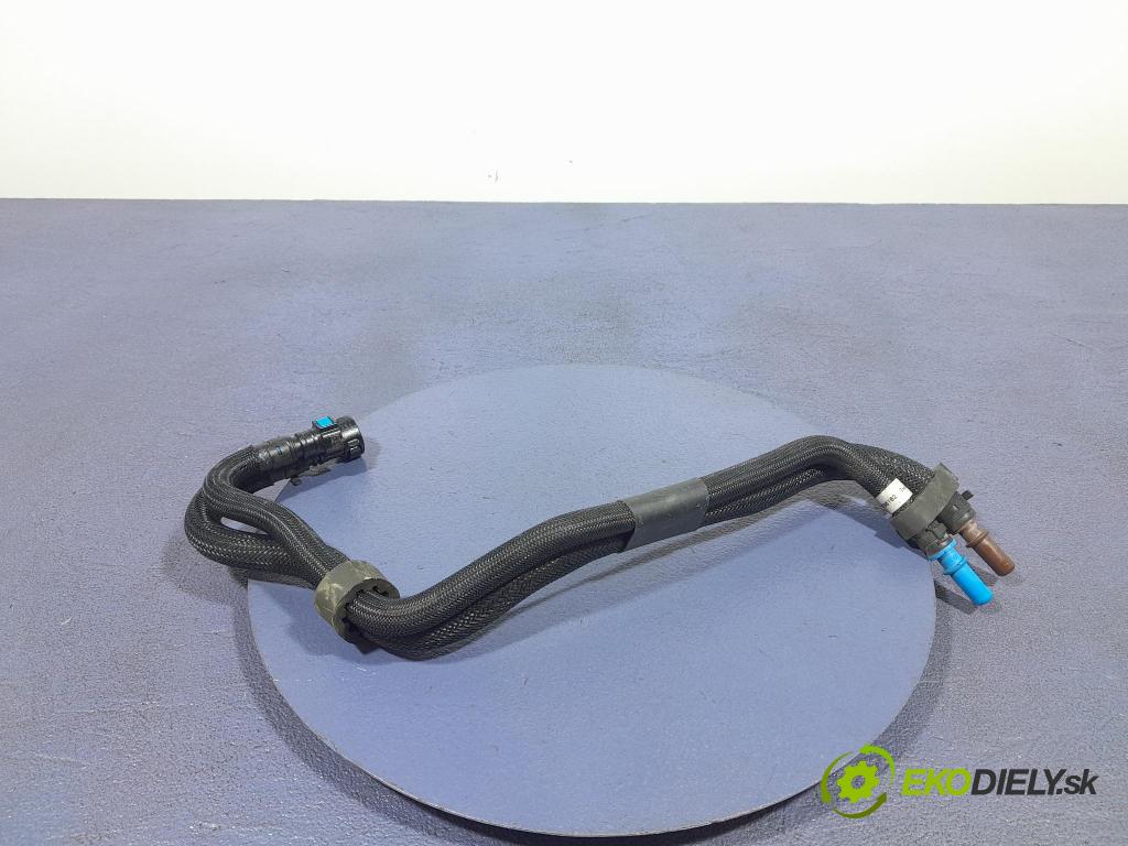 Bmw X3 2023 trubka Paliva: 8598162