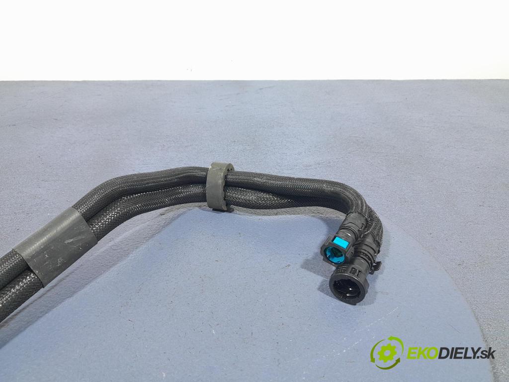 Bmw X3 2023 trubka Paliva: 8598162