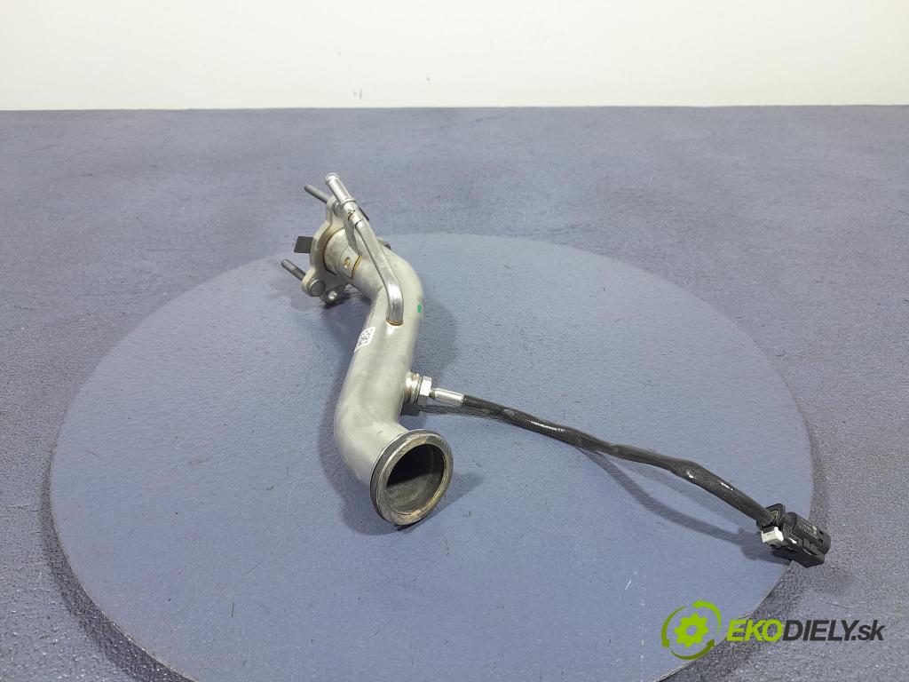 Bmw X3 2023 trubka Vzduch: 8596808