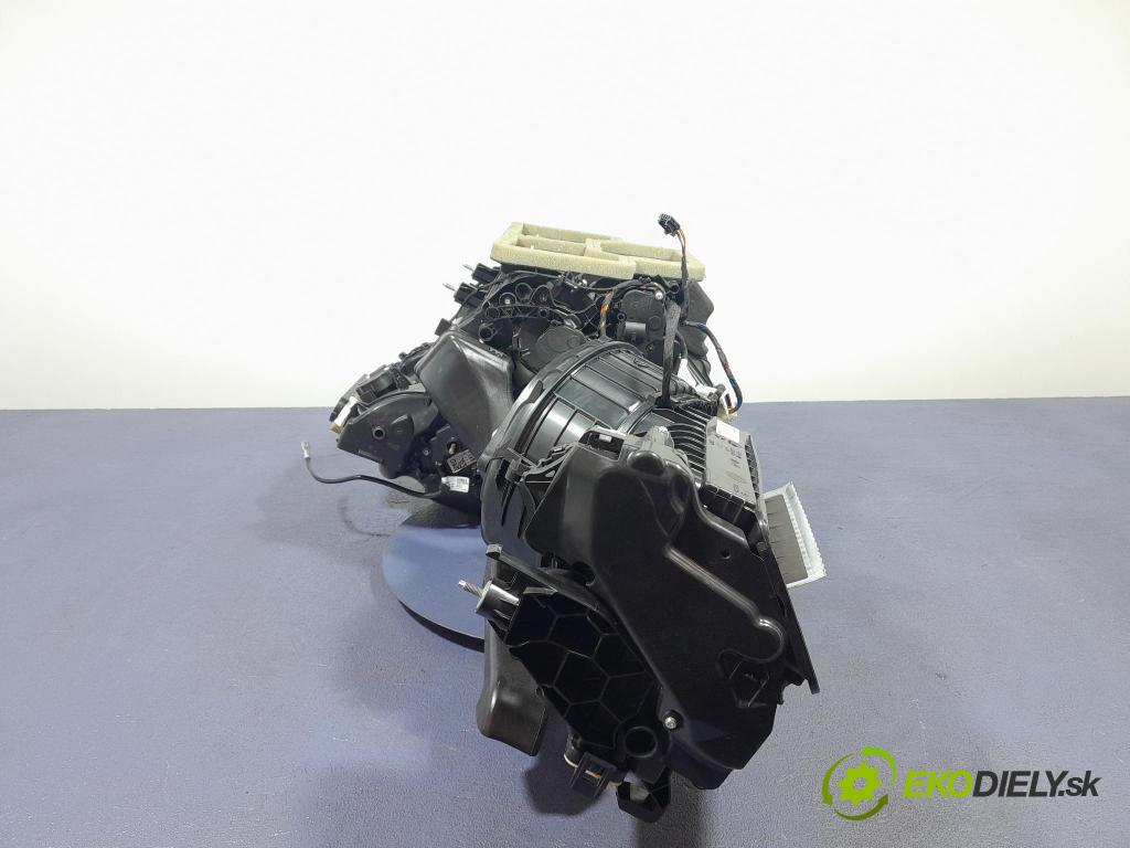 Bmw X3 2023 radiátor 6843809