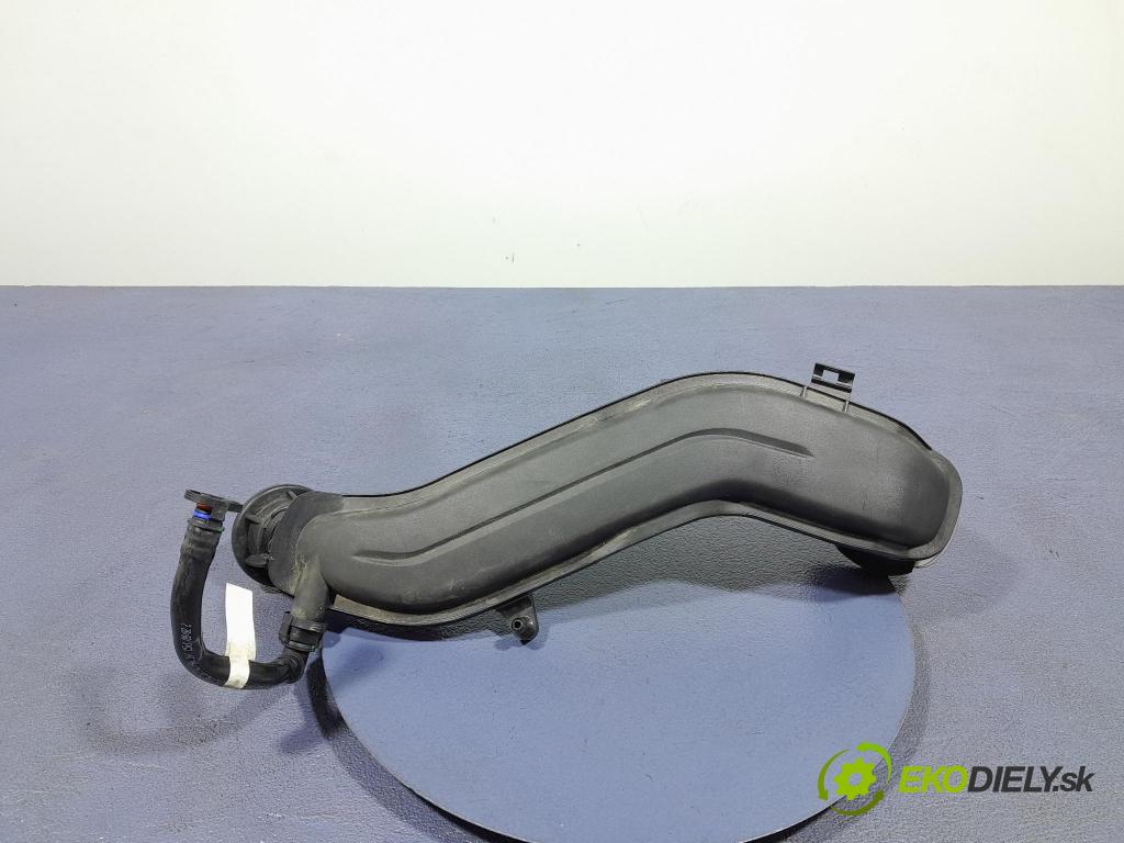 Skoda Kamiq 2022 trubka Vzduch: 05E145674G