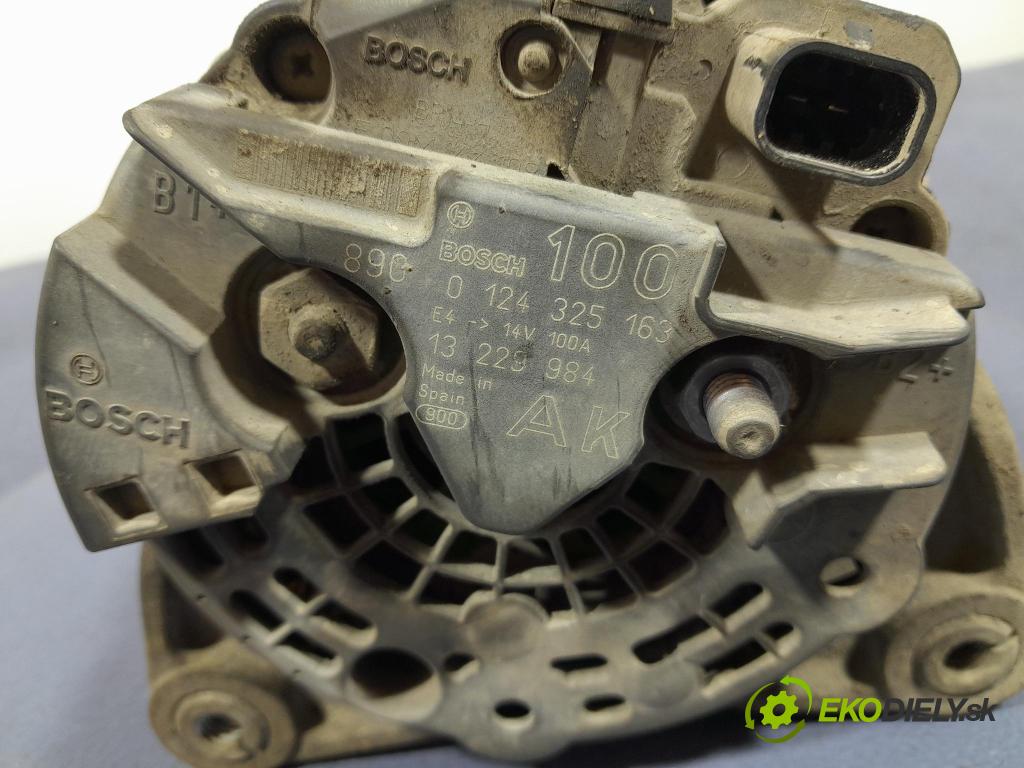 Opel Astra 2008 Alternator 13229984