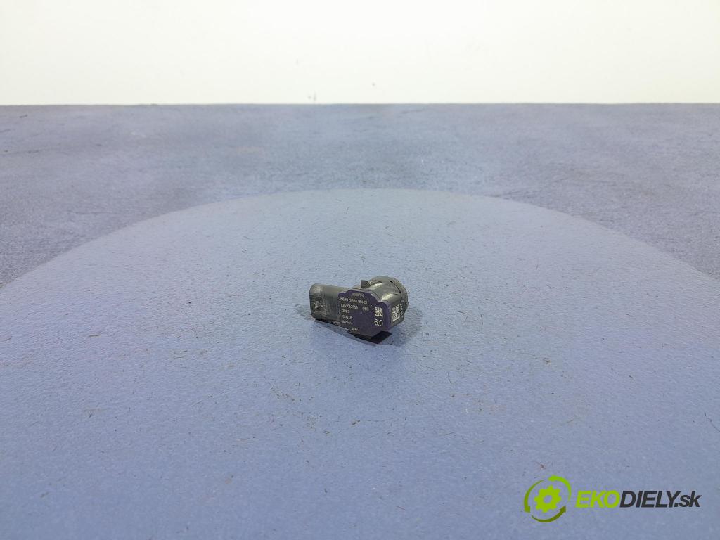 Bmw X3 2023 snímač / řídící jednotka PDC 9826784