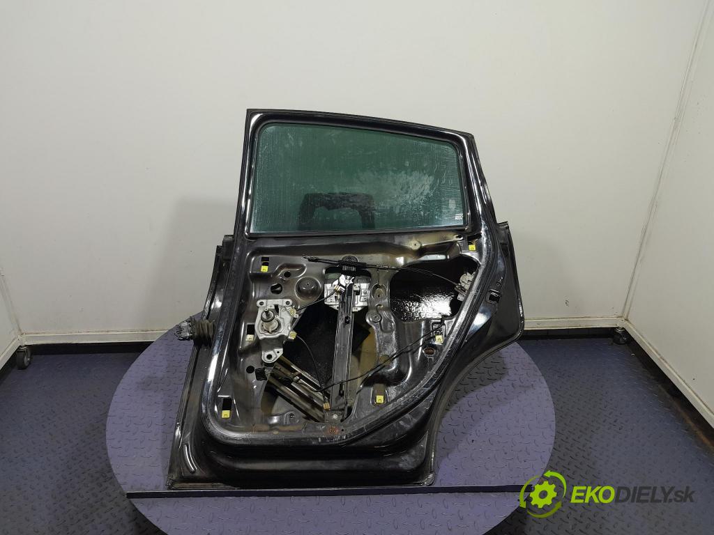 Seat Leon 2007 dvere zad pravé 