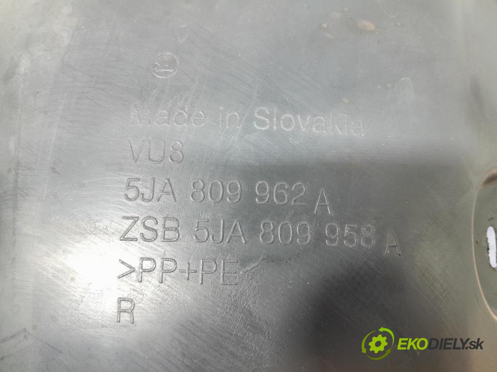 Skoda Rapid 2016 Blatník: Plastové: Predné 5JA8090962A