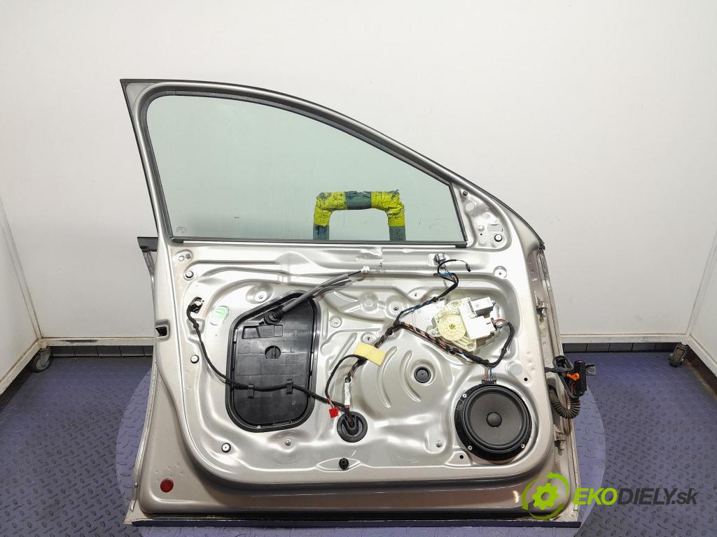 Skoda Rapid 2016 dveře před Vlevo, odjet: