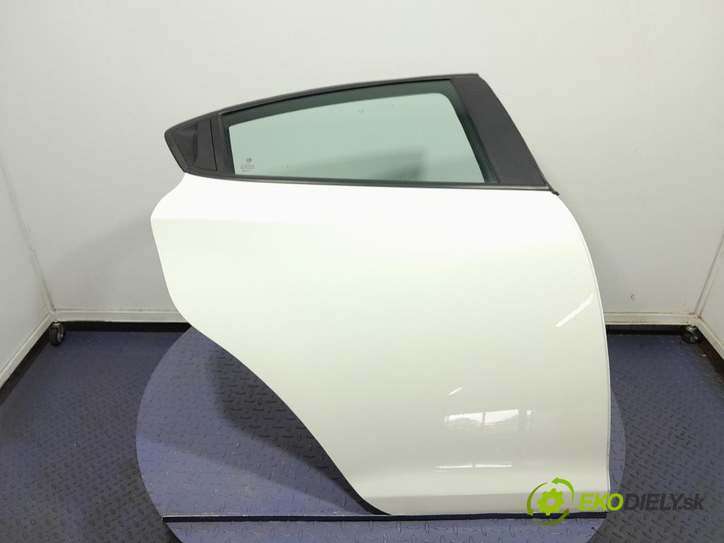 Alfa romeo Giulietta 2011 dvere zad pravé