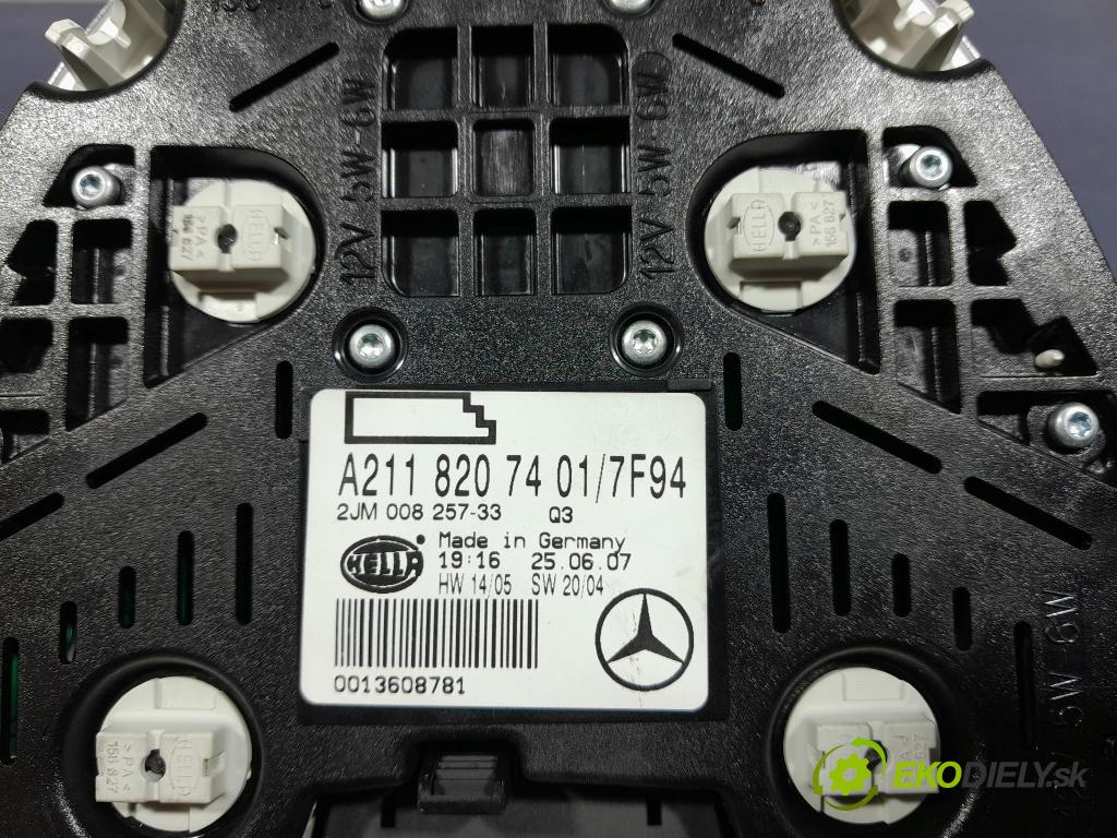 Mercedes E-klasa 2007 Svietidlá: Vnútri: A2118207401