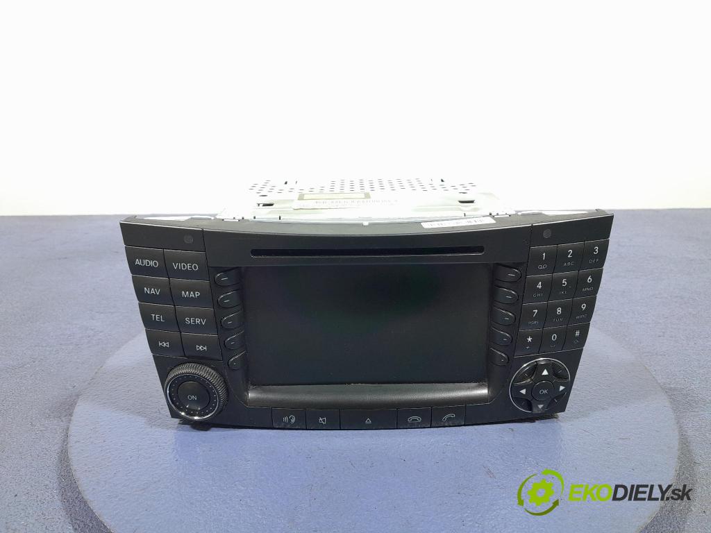 Mercedes E-klasa 2007 Radio I Navigácia: A2118204197