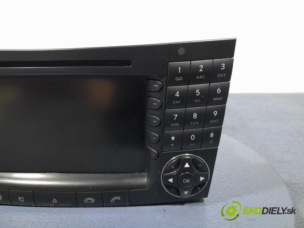 Mercedes E-klasa 2007 Radio I Navigácia: A2118204197