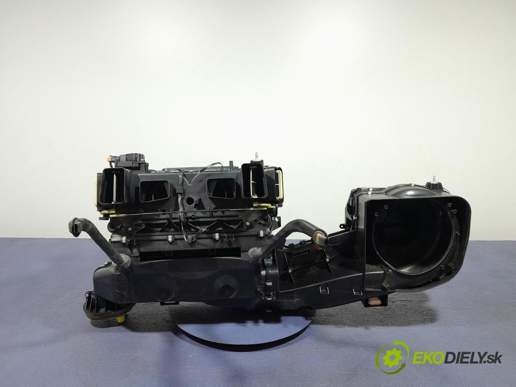 Mercedes E-klasa 2007 radiator 2118302460