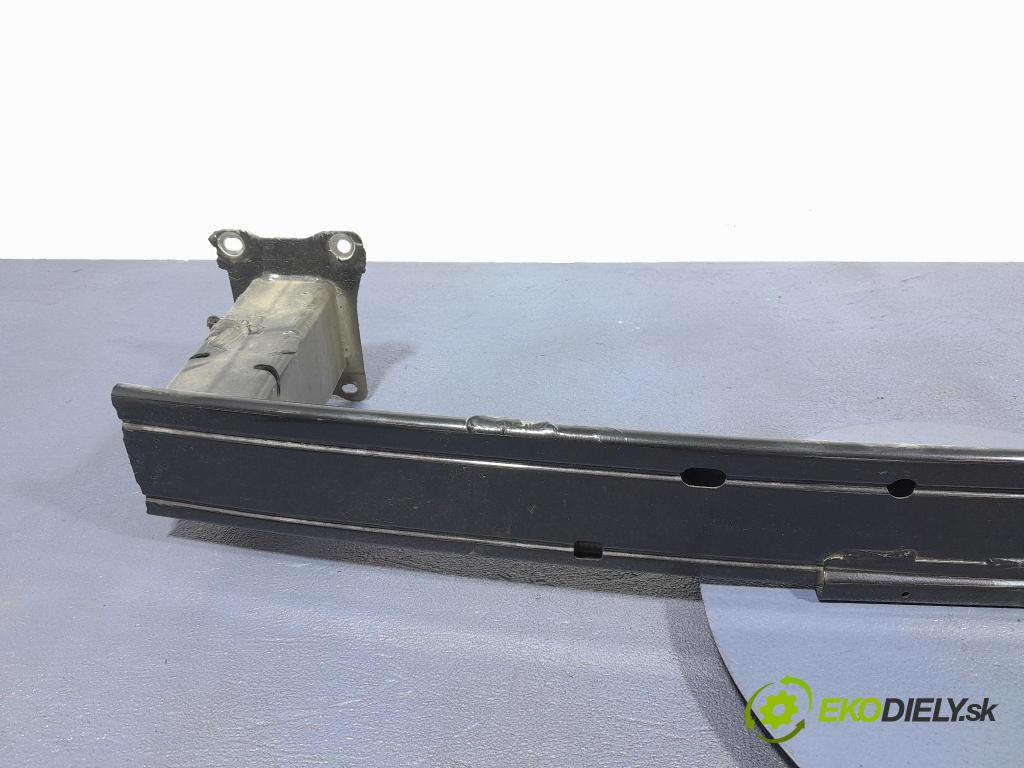Skoda Kamiq 2022 výstuha narazník zad 658807305