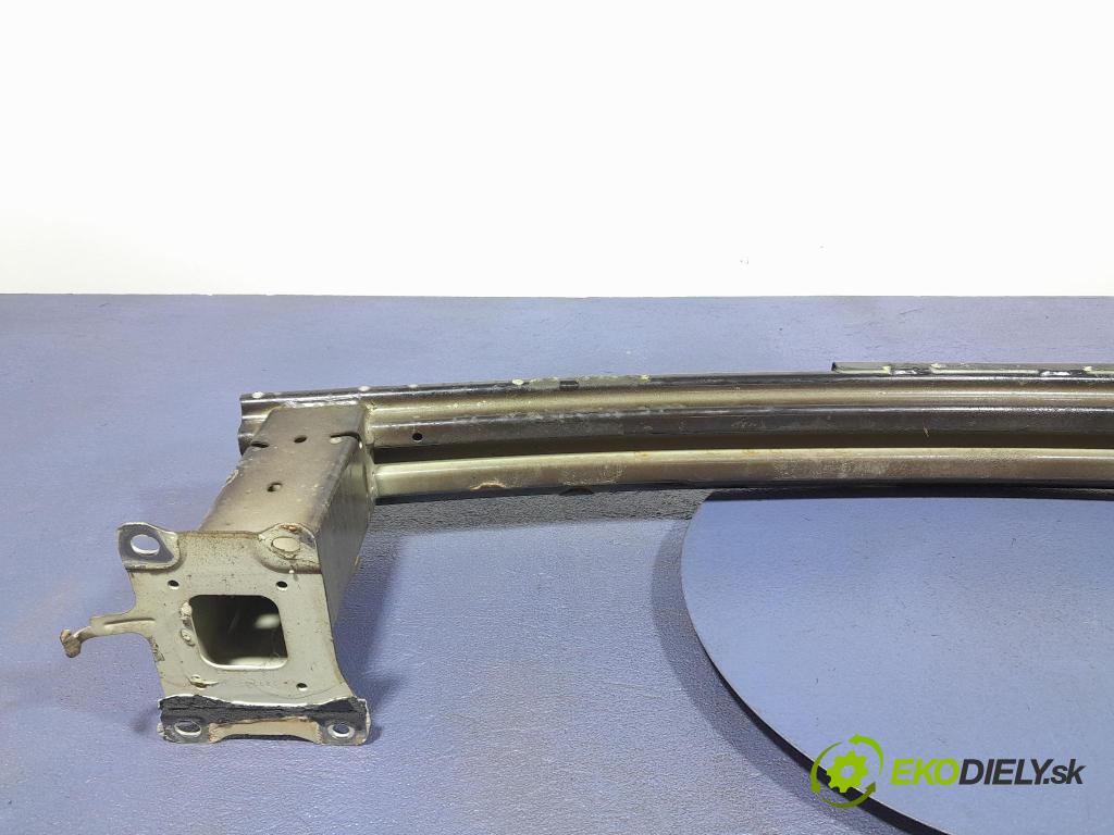 Skoda Kamiq 2022 výstuha narazník zad 658807305