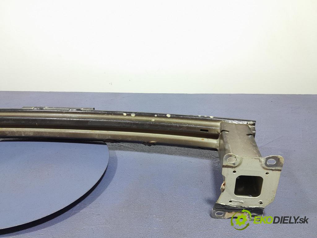Skoda Kamiq 2022 výstuha narazník zad 658807305