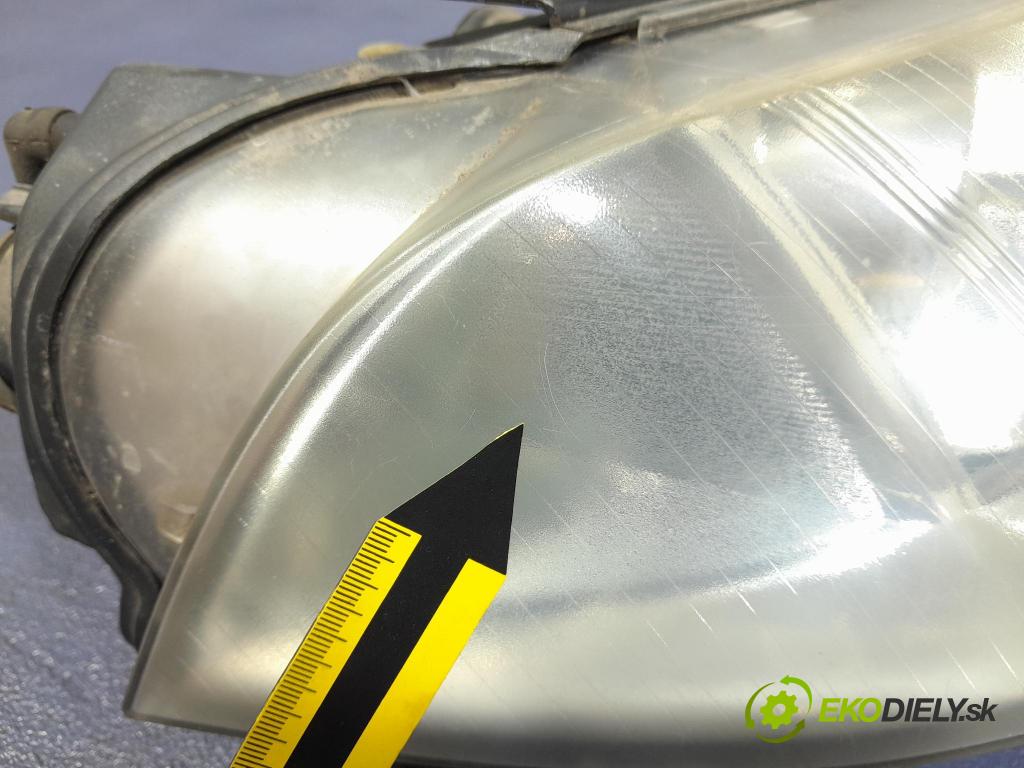 Vw Passat 2001 světlo v pravo: 3B0941016AK